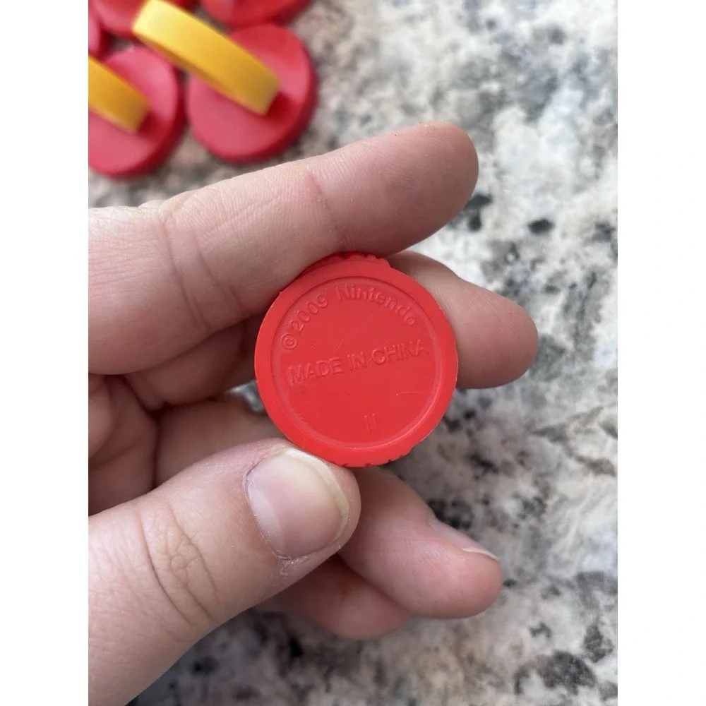 2009‎ SUPER MARIO CHESS COLLECTOR'S EDITION game pieces 32 Pieces